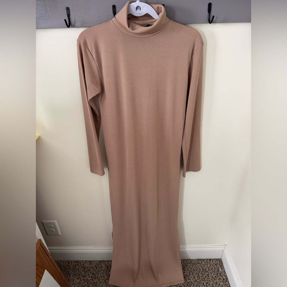 Nasty Gal Ribbed Knit Maci Dress in Beige